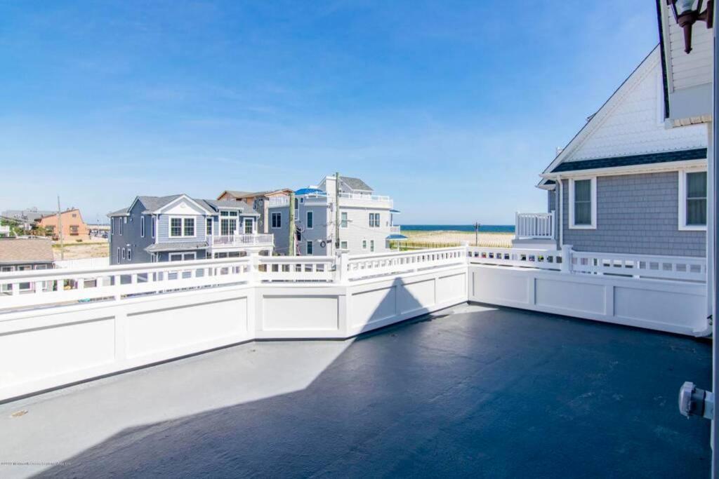 Ocean And Beach Views From Five Decks In Ortley Beach Seaside Heights Bagian luar foto